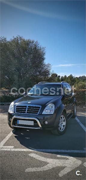 Negro Usado 2009 Ssangyong (KGM) Rexton II Limited SUV | 6500 € (Precio justo) - Imagen 1/4