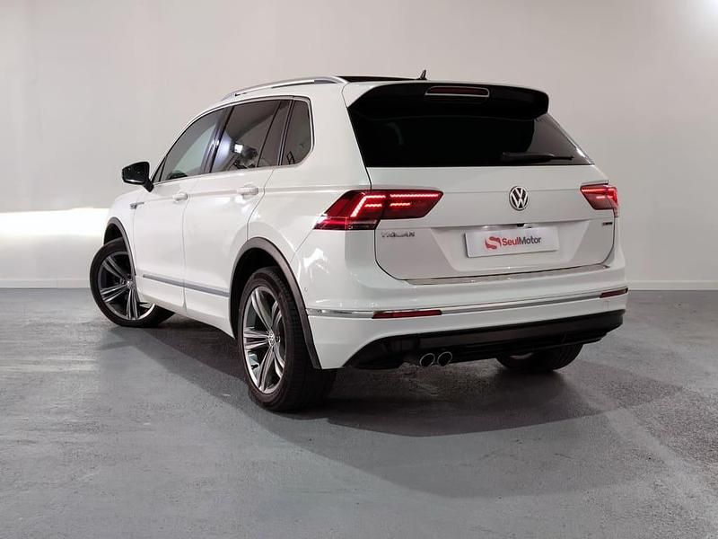 Usado VW Tiguan Sportline 150 CV (110 kW) 2019 Blanco SUV