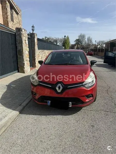 Usado Renault Clio IV LIMITED 90 CV (66 kW) 2016 Rojo Berlina