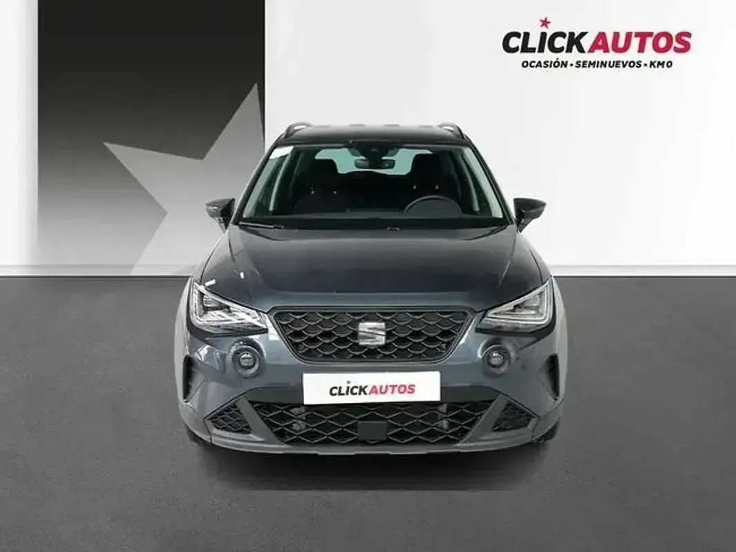 Usado Seat Arona Style 116 CV (85 kW) 2025 Gris SUV