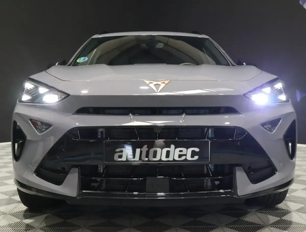 Usado Cupra Formentor 150 CV (110 kW) 2025 Gris SUV