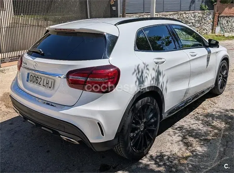Occasion Mercedes GLA180 122 PK (89 kW) 2020 Wit SUV