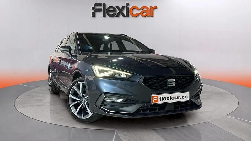 Käytetty Seat Leon FR 204 HP (150 kW) 2020 Sedan