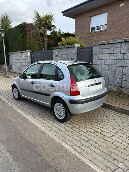 Usado Citroën C3 70 CV (51 kW) 2005 Gris / plata Berlina
