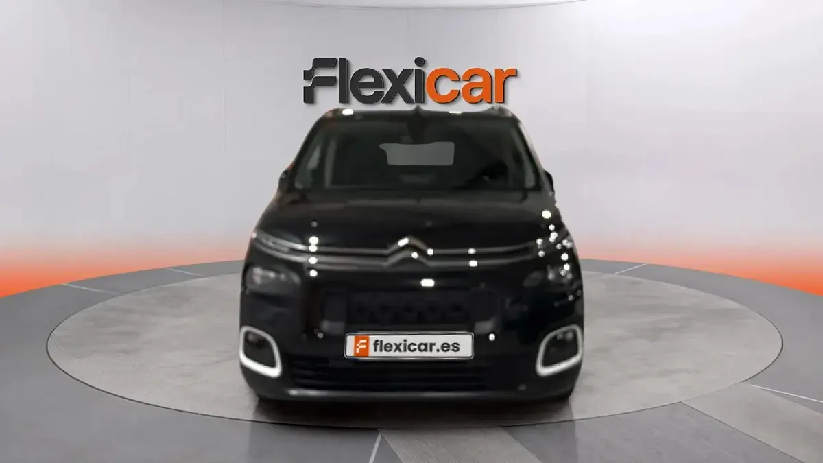 Usado Citroën Berlingo Shine 131 CV (96 kW) 2023 Marrón Monovolumen