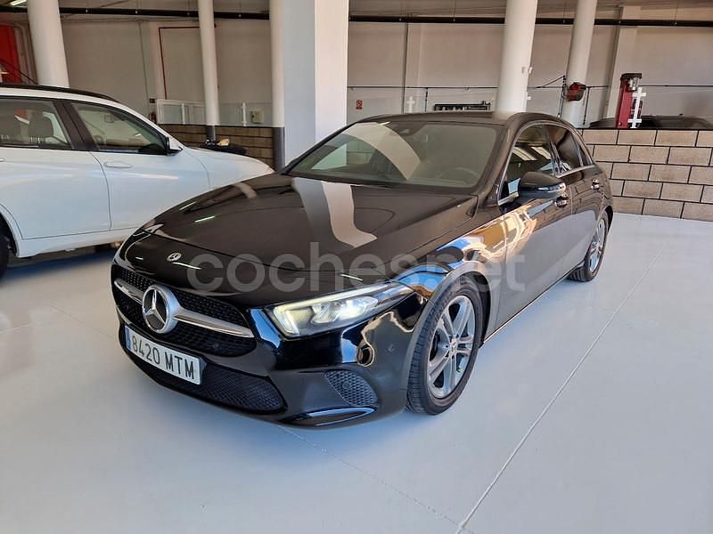 Usado Mercedes A180 116 CV (85 kW) 2018 Negro Berlina