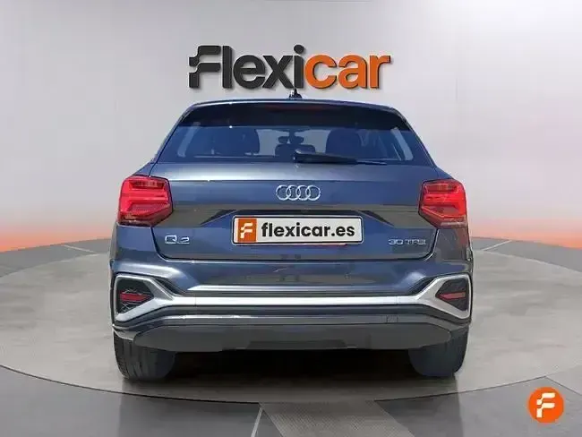 Usado Audi Q2 110 CV (80 kW) 2021 Gris SUV