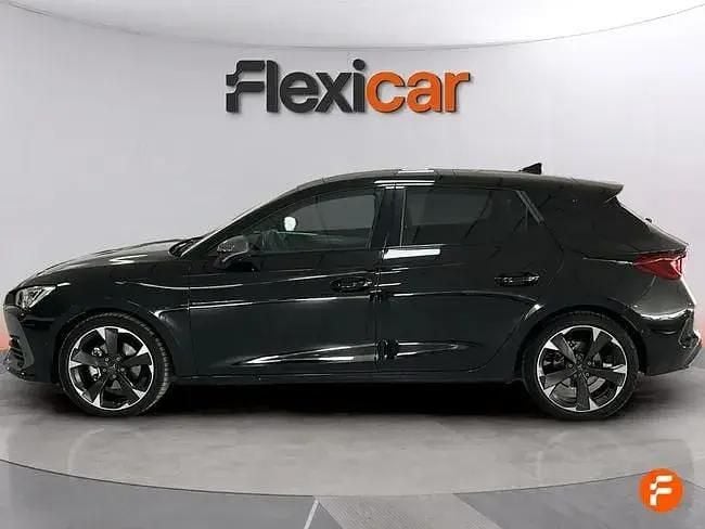 Usado Cupra Leon 150 HP (110 kW) 2024 Preto Sedan