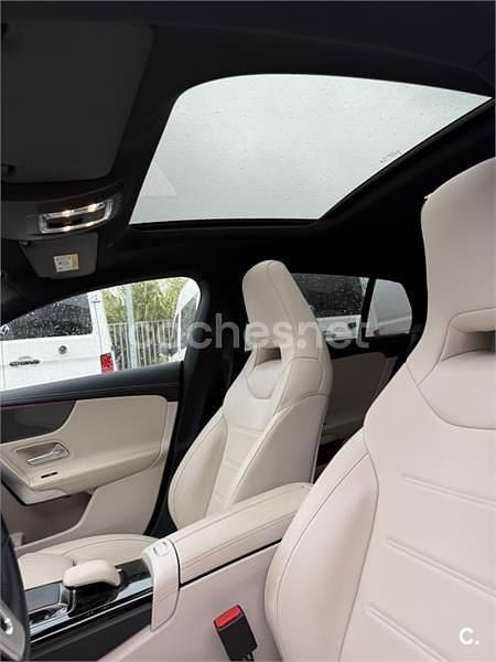 Usado Mercedes CLA180 Shooting Brake 136 CV (100 kW) 2020 Negro Familiar