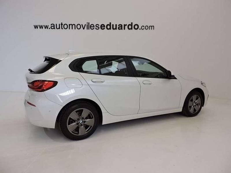 Usado BMW 116 Advantage 136 HP (100 kW) 2022 Branco Citadino