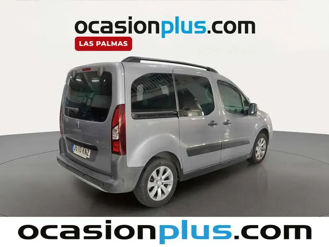 Usado Peugeot TePee 99 CV (72 kW) 2018 Gris Van