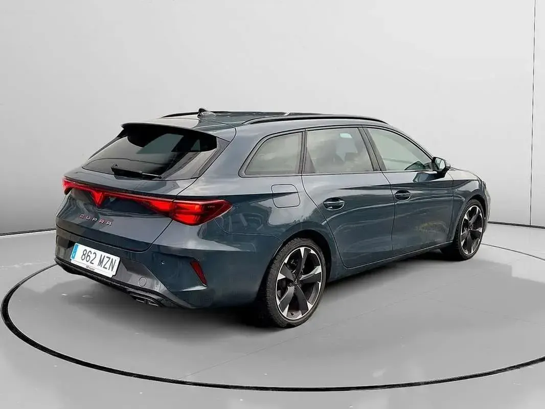 Usado Cupra Leon 150 CV (110 kW) 2025 Negro Familiar
