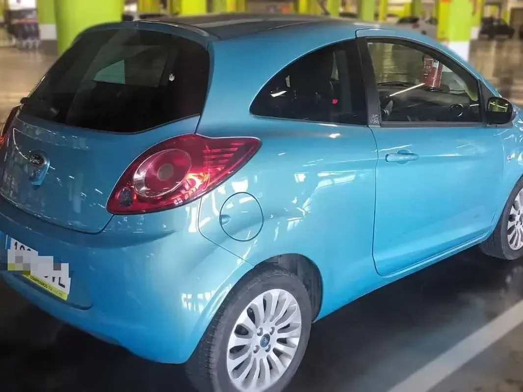 Usado Ford Ka Titanium 69 CV (50 kW) 2010 Azul Utilitario