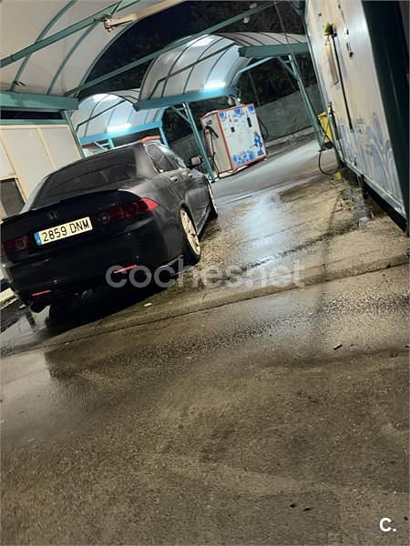 Usado Honda Accord Executive 140 CV (102 kW) 2005 Gris / plata Berlina