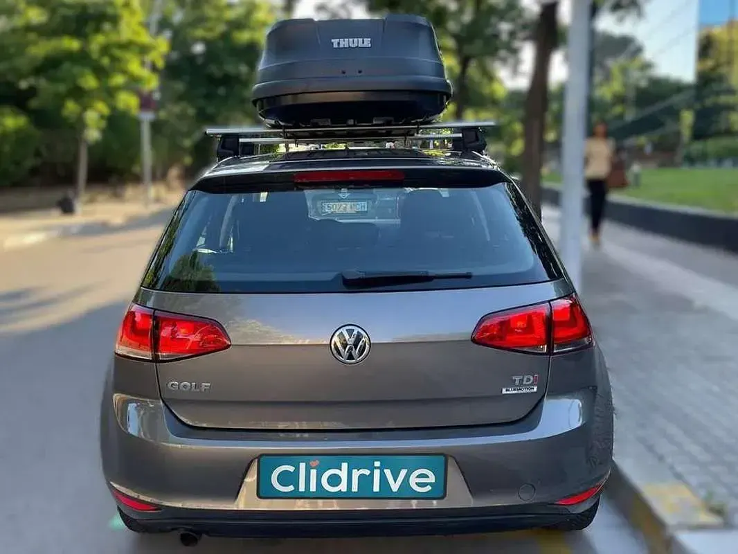 Usado VW Golf VII 110 CV (80 kW) 2015 Gris Berlina