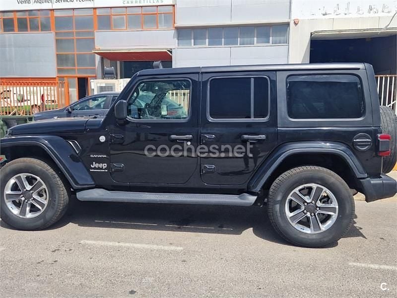 Usado Jeep Wrangler Sahara 272 CV (200 kW) 2023 Negro SUV