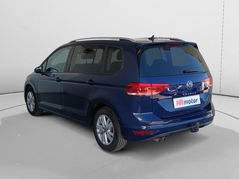 Usado VW Touran Advance 150 CV (110 kW) 2020 Gris Monovolumen