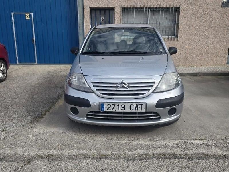 Usado Citroën C3 Exclusive 70 CV (51 kW) 2004 Gris / plata Berlina