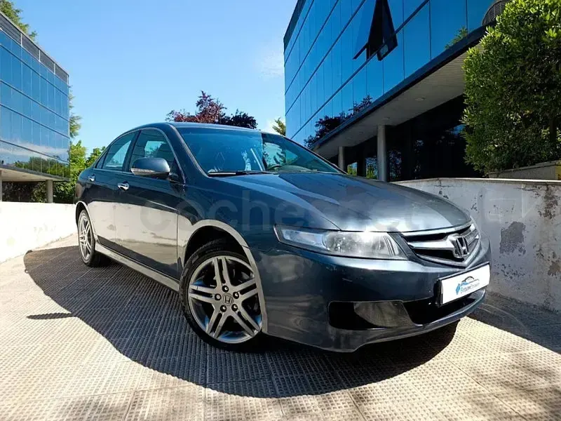 Usado Honda Accord Sport 140 CV (102 kW) 2007 Gris / plata Berlina