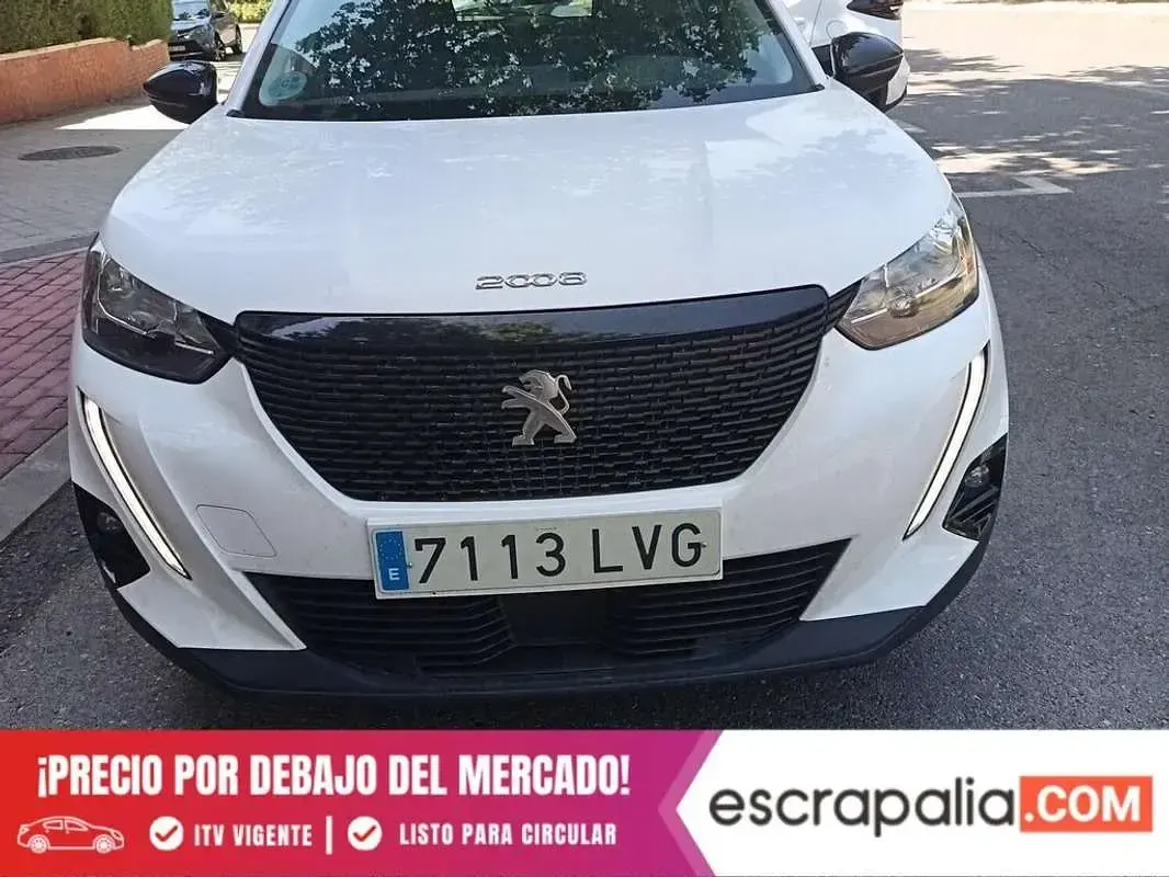 Usado Peugeot 2008 Active 101 CV (74 kW) 2021 Blanco SUV
