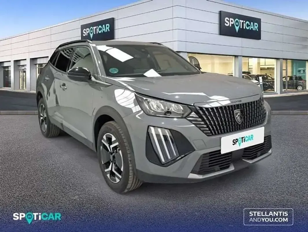 Usado Peugeot 2008 Allure 101 CV (74 kW) 2025 Gris SUV