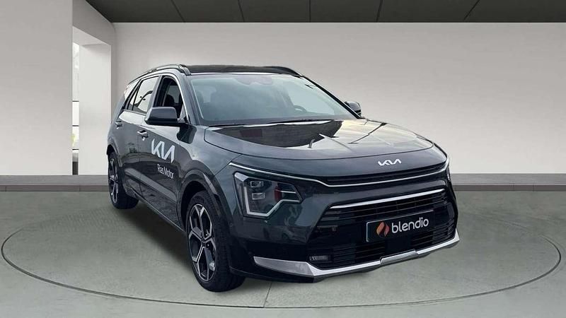 Usado Kia Niro 141 CV (103 kW) 2024 Gris SUV