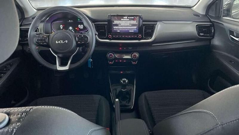 Novo Kia Stonic 79 HP (58 kW) 2025 Preto SUV