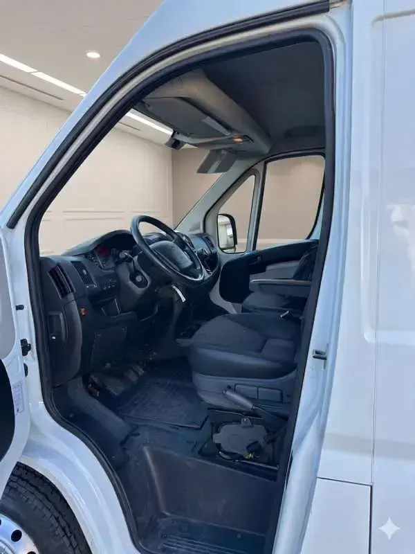Usado Peugeot Boxer 131 CV (96 kW) 2018 Blanco Van