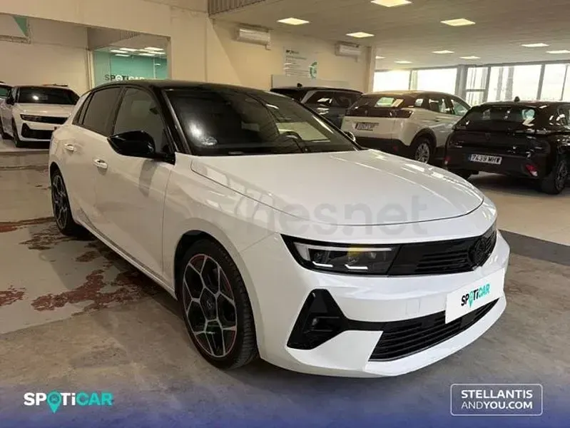 Usado Opel Astra 180 CV (132 kW) 2023 Blanco Utilitario
