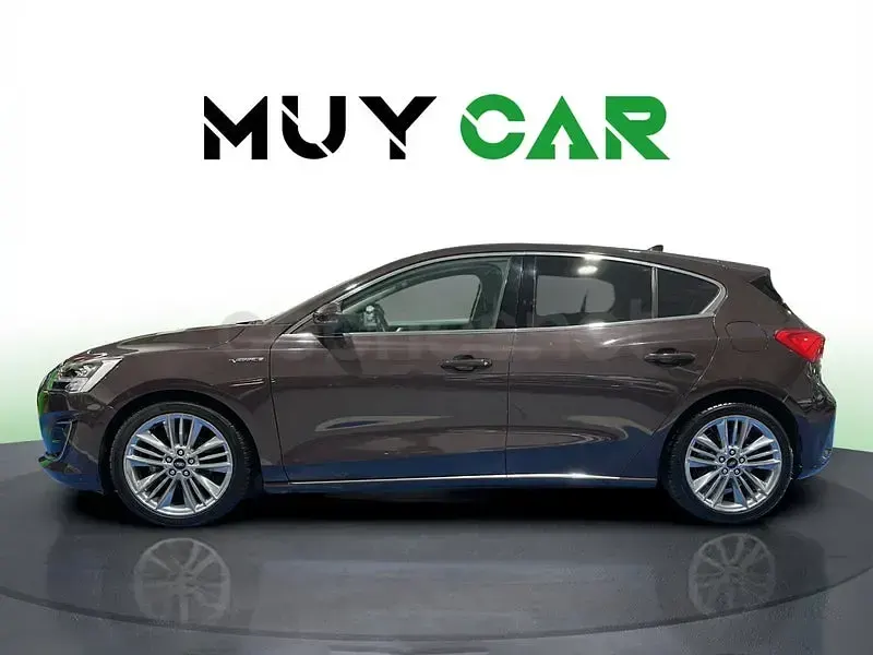 Usado Ford Focus Vignale 125 CV (91 kW) 2019 Gris / plata Berlina
