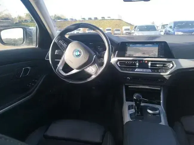 Usado BMW 320e 204 CV (150 kW) 2022 Gris Familiar