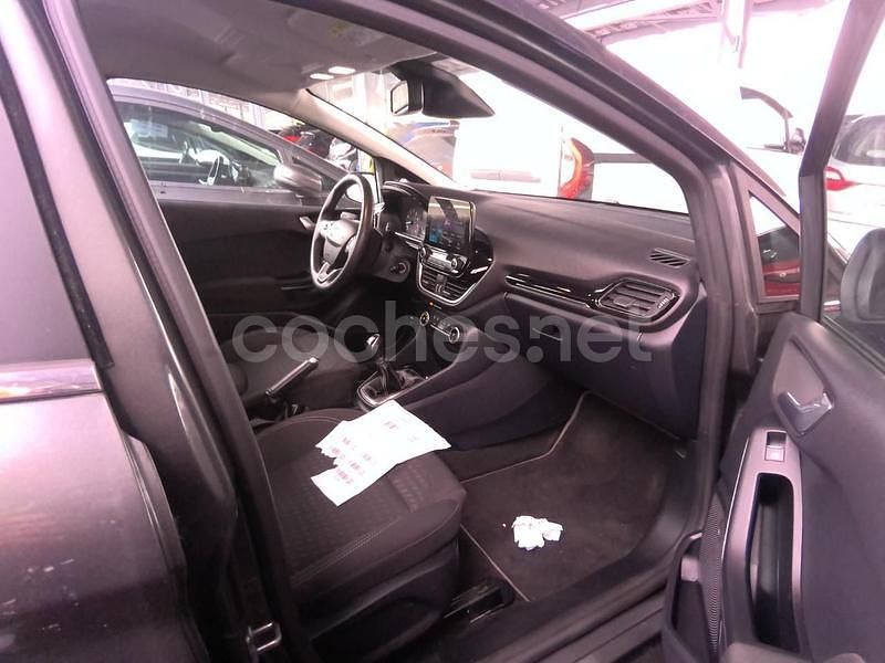 Usado Ford Fiesta ST-Line 95 CV (69 kW) 2022 Gris / plata Berlina