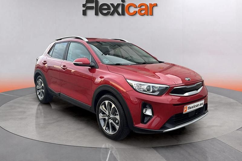 Usado Kia Stonic 120 CV (88 kW) 2019 Rojo SUV