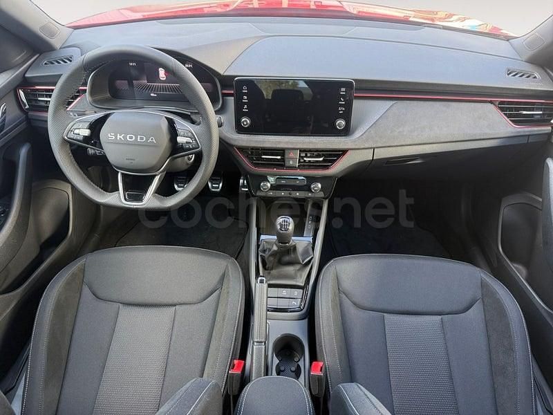 Nuevo Skoda Kamiq Selection 115 CV (84 kW) 2025 Rojo SUV