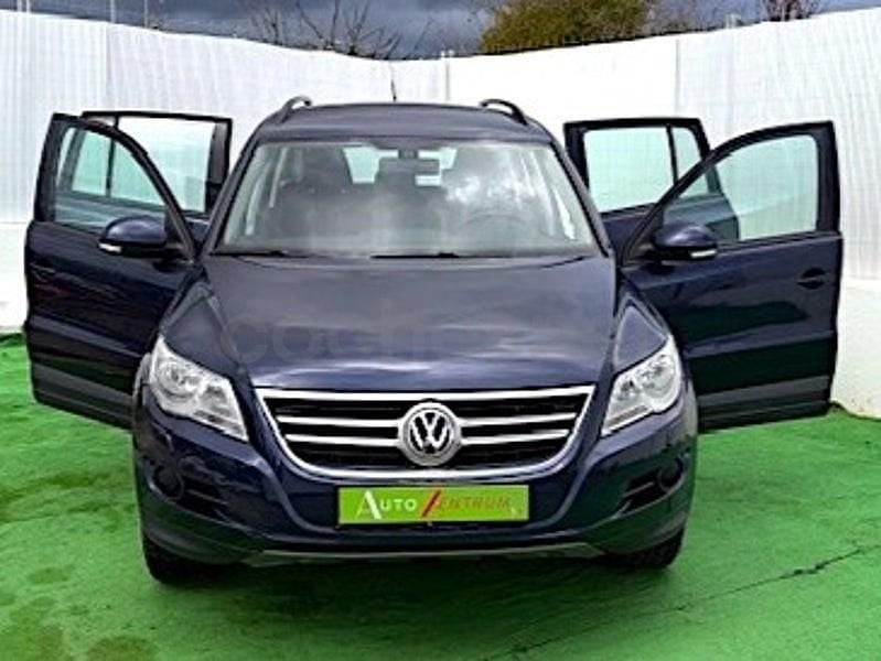 Käytetty VW Tiguan Sport 140 HP (102 kW) 2011 Sininen Katumaasturi