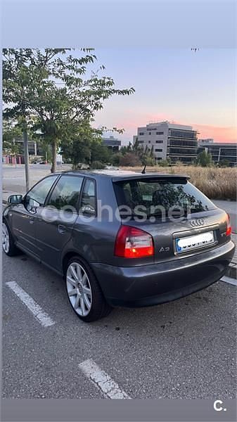 Gris / plata Usado 2003 Audi A3 Ambition Berlina | 3500 € (Buen precio) - Imagen 1/4