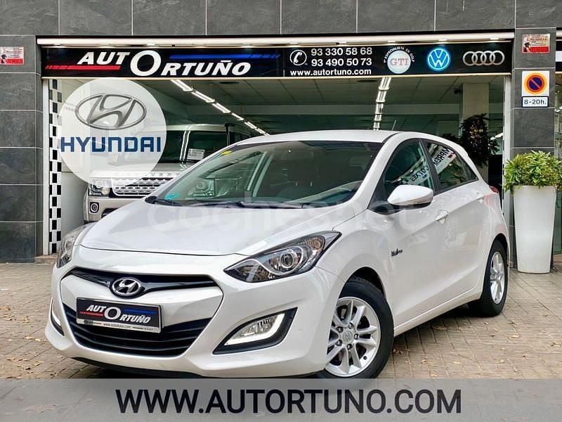 Blanco Usado 2013 Hyundai i30 Style Berlina | 9995 € (Precio justo) - Imagen 1/4