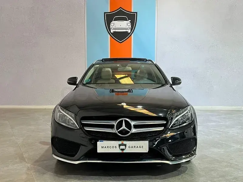 Usado Mercedes C180 AMG line 156 CV (114 kW) 2016 Negro Familiar