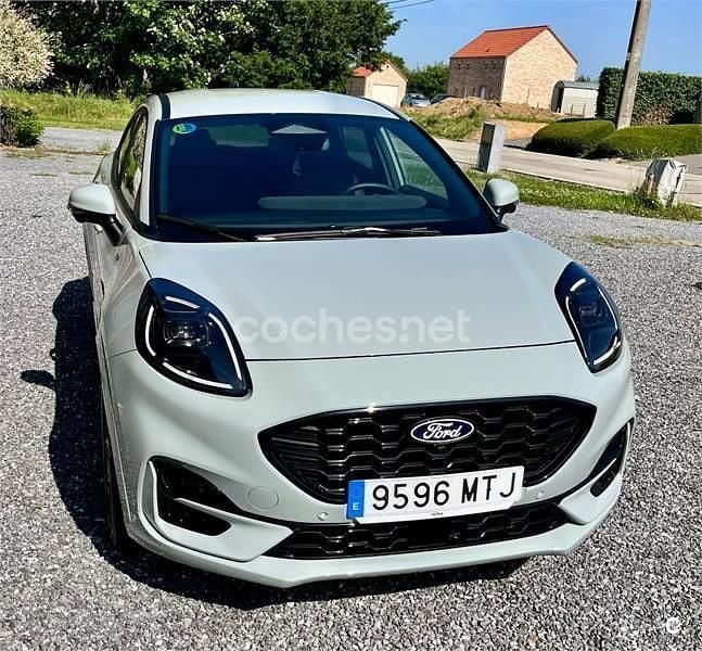 Gris / plata Usado 2024 Ford Puma ST-Line X SUV | 23.900 € (Precio justo) - Imagen 1/4