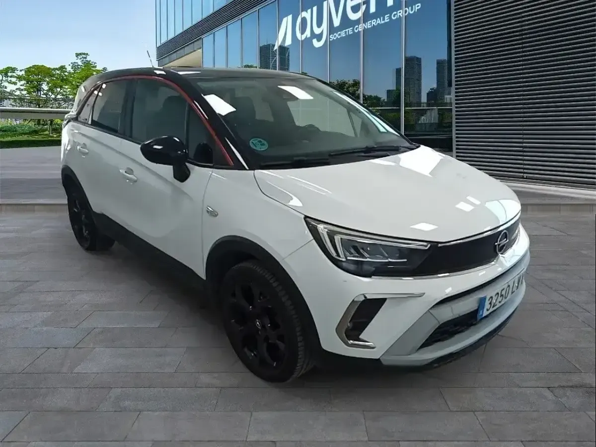 Usado Opel Crossland GS Line 110 HP (80 kW) 2022 Branco SUV