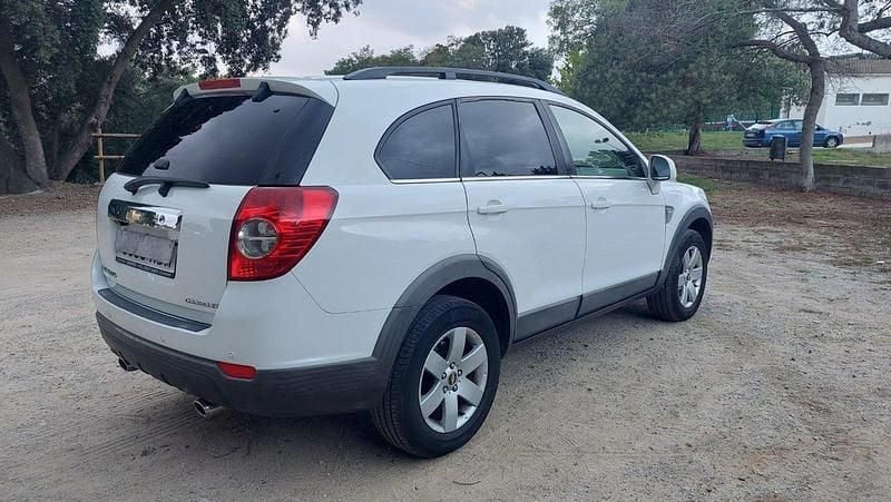 Usado Chevrolet Captiva LT 150 CV (110 kW) 2011 Blanco SUV