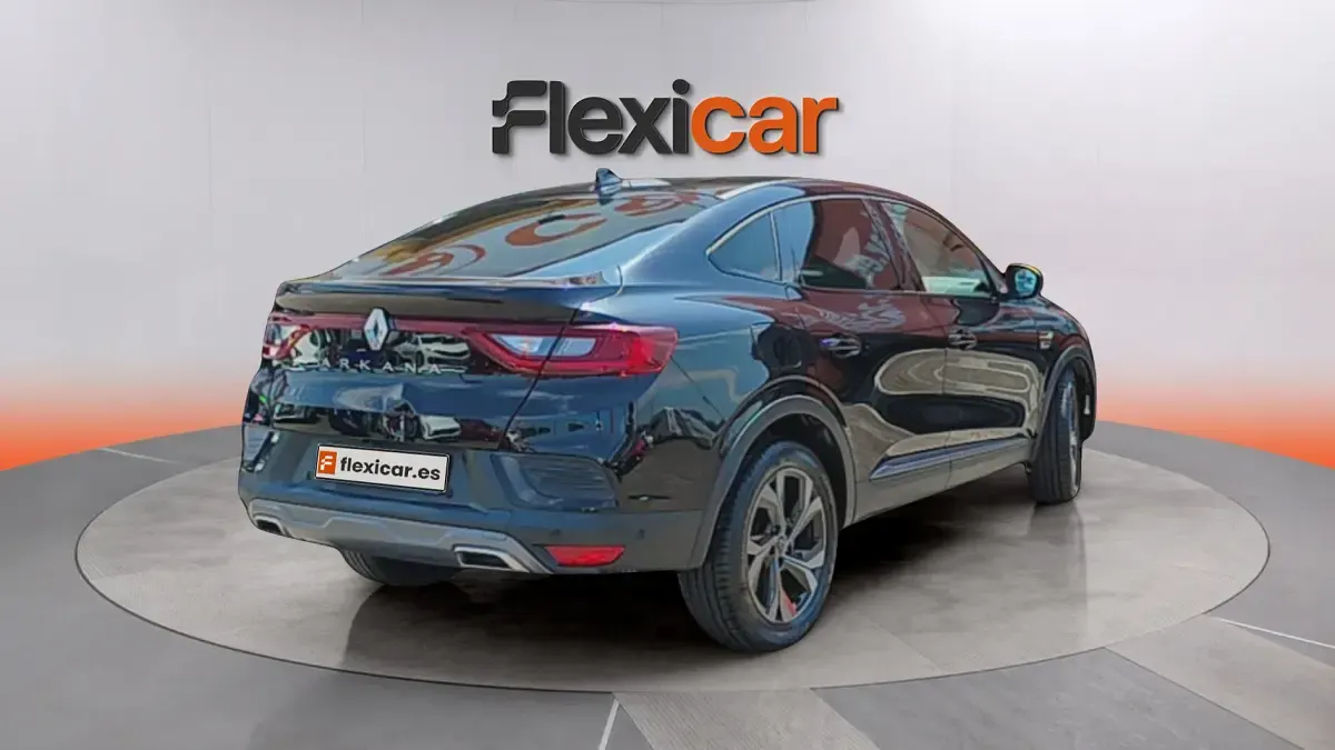 Usado Renault Arkana Intens 145 CV (106 kW) 2021 Negro SUV