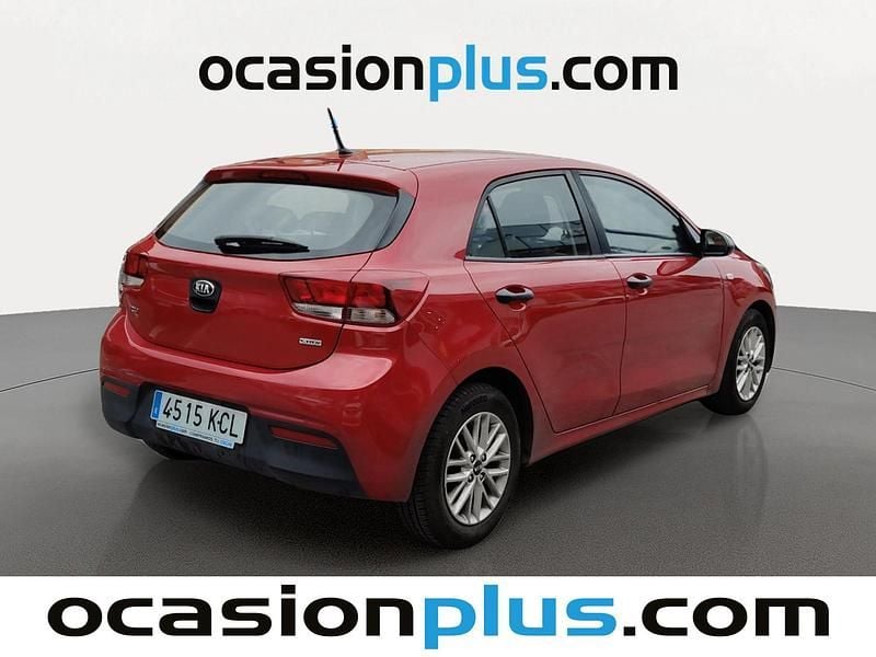 Usado Kia Rio 90 CV (66 kW) 2017 Rojo Utilitario