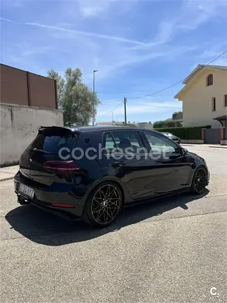 Usado VW Golf VII GTD 184 CV (135 kW) 2017 Gris / plata Berlina