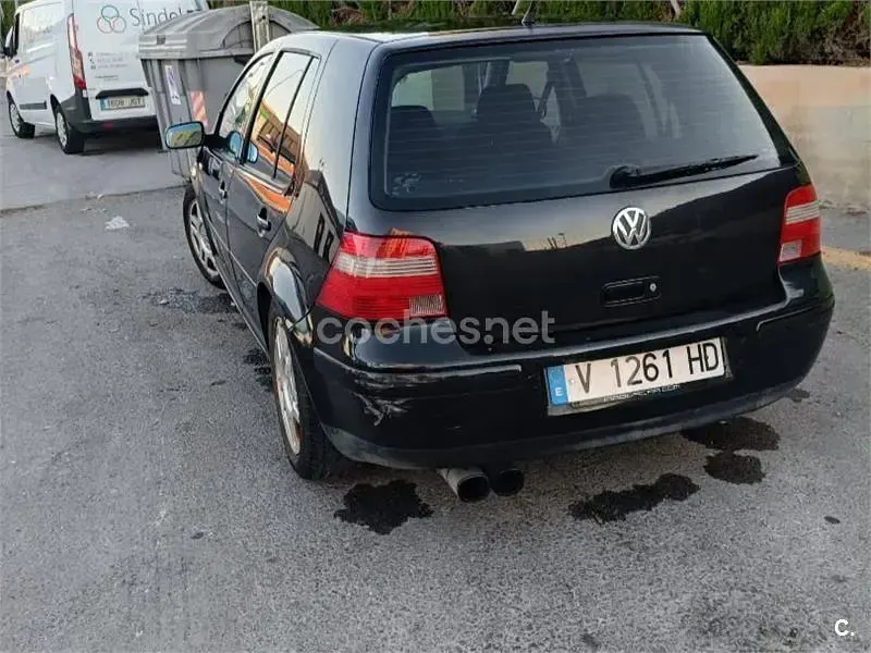 Usado VW Golf IV Highline 100 CV (73 kW) 2000 Negro Berlina