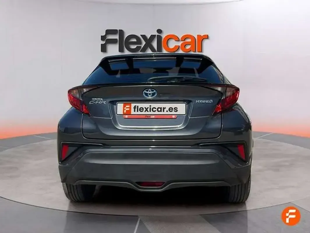 Usado Toyota C-HR Active 122 CV (89 kW) 2022 Gris SUV