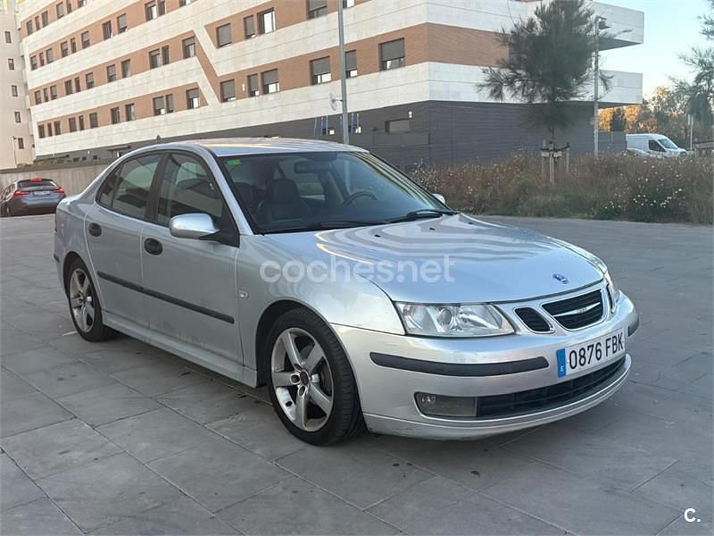 Gris / plata Usado 2006 Saab 9-3 Vector Berlina | 3990 € (Precio justo) - Imagen 1/4