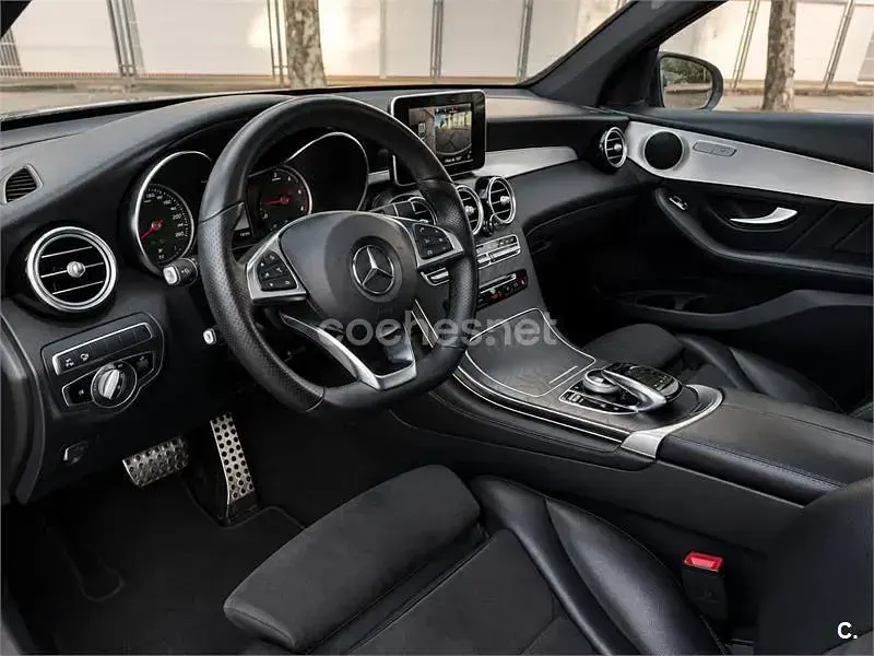 Usado Mercedes GLC250 204 CV (150 kW) 2019 Gris / plata SUV