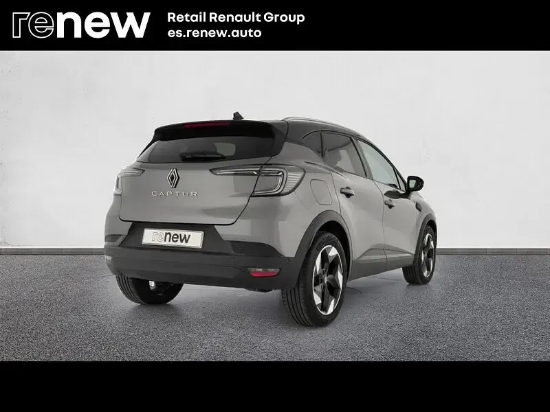 Usado Renault Captur Techno 100 CV (73 kW) 2025 Gris SUV