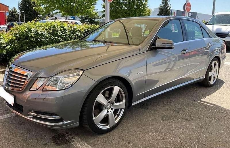 Gris Usado 2011 Mercedes E200 Elegance Berlina | 15.990 € (Precio justo) - Imagen 1/4